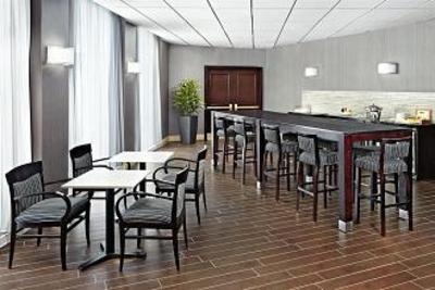 фото отеля Sheraton Montreal Airport Hotel