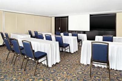 фото отеля Sheraton Montreal Airport Hotel
