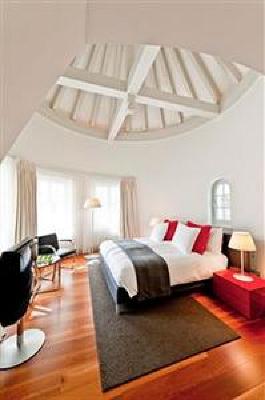 фото отеля Grand Hotel Bellevue Gstaad