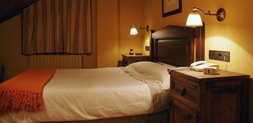фото отеля Hotel Casbas Sabinanigo