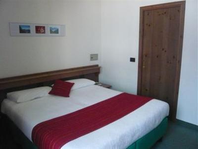 фото отеля Hotel Cadria