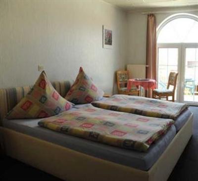 фото отеля Hotel Schlosshof Dolgesheim