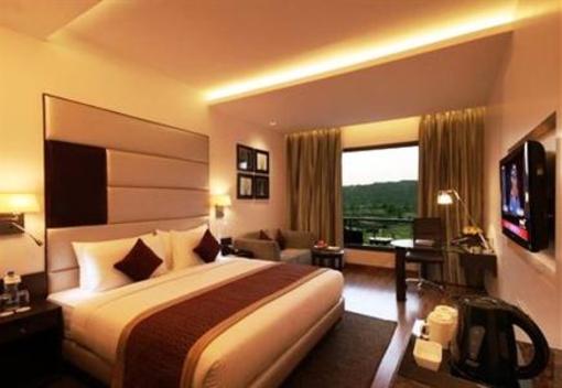 фото отеля Golden Tulip Chandigarh Panchkula