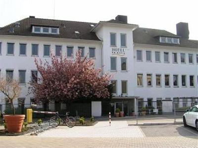 фото отеля Hotel Am Rhein Wesseling