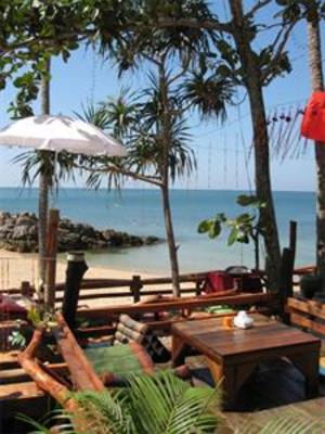 фото отеля Thanya Beach Resort