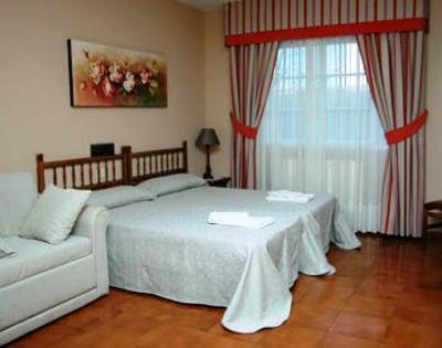 фото отеля Hotel y Apartamentos Vilacobina