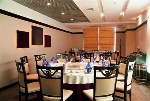 фото отеля Gofront Hotel