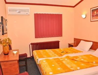 фото отеля Jet Set Hotel Novi Sad