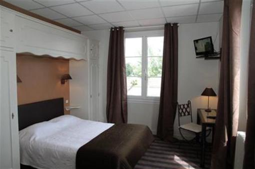 фото отеля Hotel du Phare Ouistreham