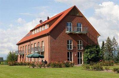 фото отеля Golf Und Wellnesshotel Schloss Teschow