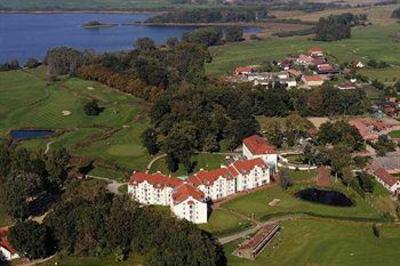фото отеля Golf Und Wellnesshotel Schloss Teschow