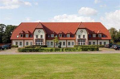 фото отеля Golf Und Wellnesshotel Schloss Teschow