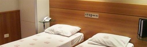 фото отеля Hotel Tres Poderes