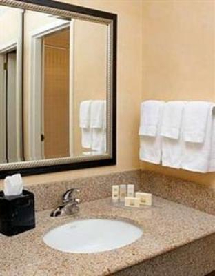 фото отеля Courtyard by Marriott Atlanta by Marriott Norcross/Peachtree Corners