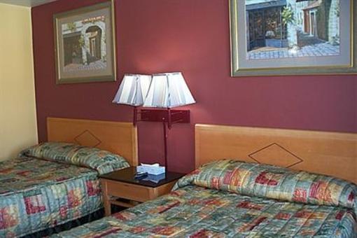 фото отеля Mariner's Cove Motor Inn