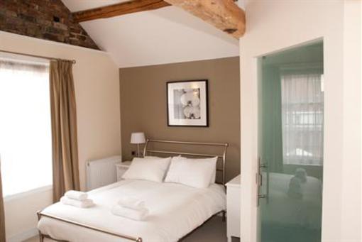 фото отеля The Lion Hotel Brewood