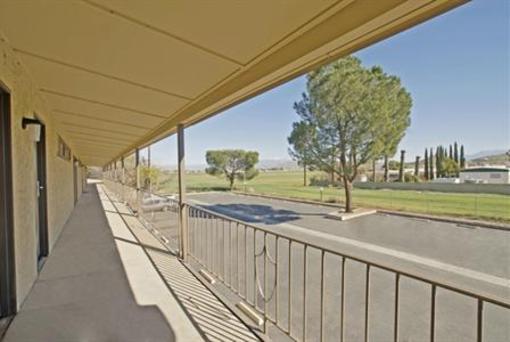фото отеля Americas Best Value Inn Sun City (California)