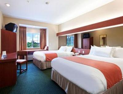 фото отеля Microtel Inn & Suites Bushnell