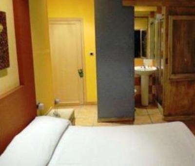 фото отеля Hostal Ebusitana Ibiza