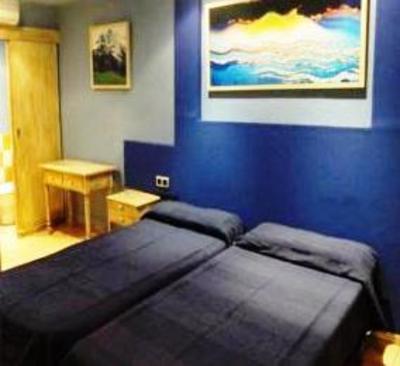 фото отеля Hostal Ebusitana Ibiza