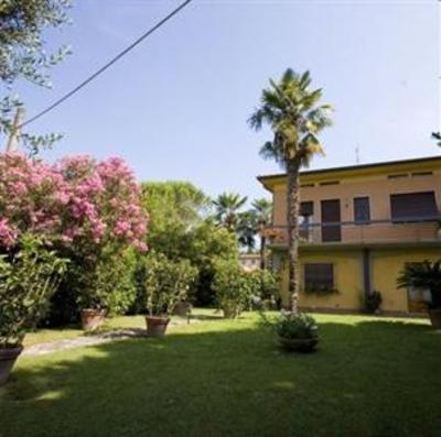фото отеля La Rondine Bed & Breakfast Lucca