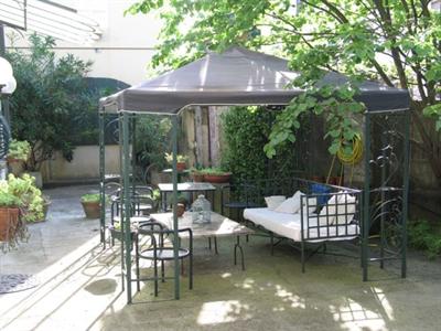 фото отеля La Rondine Bed & Breakfast Lucca