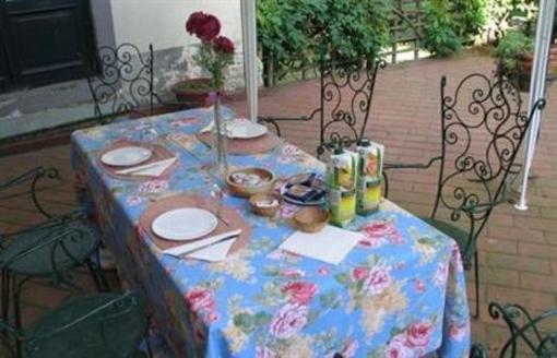 фото отеля La Rondine Bed & Breakfast Lucca