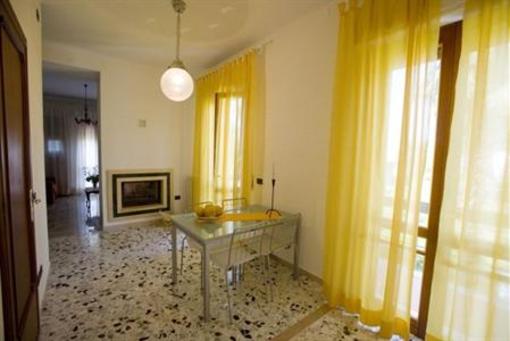 фото отеля La Rondine Bed & Breakfast Lucca