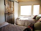 фото отеля Yellowstone River Lodge