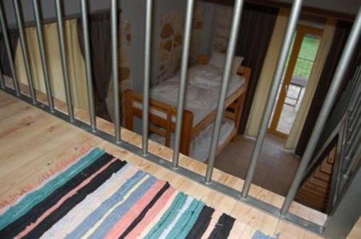 фото отеля Hostel Elisson Kryoneri