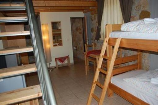 фото отеля Hostel Elisson Kryoneri