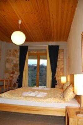 фото отеля Hostel Elisson Kryoneri
