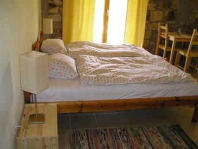 фото отеля Hostel Elisson Kryoneri