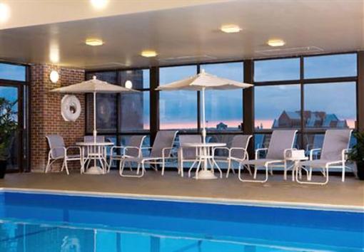 фото отеля Courtyard by Marriott Boston Cambridge