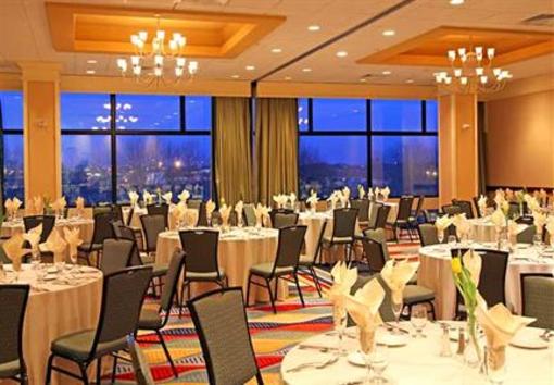 фото отеля Courtyard by Marriott Boston Cambridge