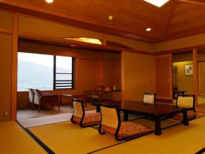фото отеля Mizuniwa No Hatago Sumiyoshikan