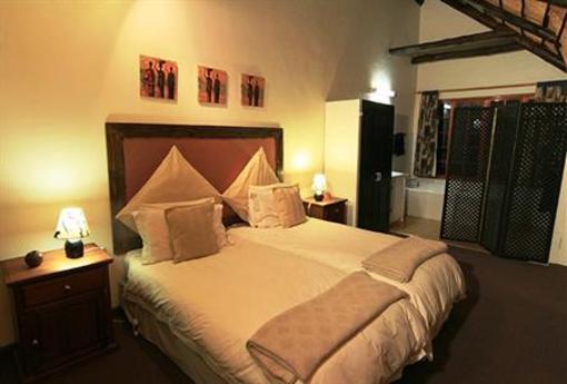 фото отеля Thatchings Guest House