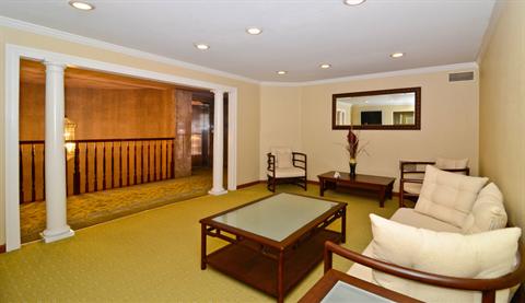 фото отеля BEST WESTERN Newport Mesa Inn