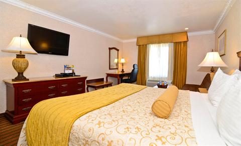 фото отеля BEST WESTERN Newport Mesa Inn