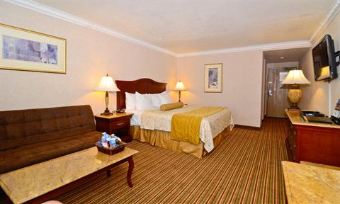 фото отеля BEST WESTERN Newport Mesa Inn