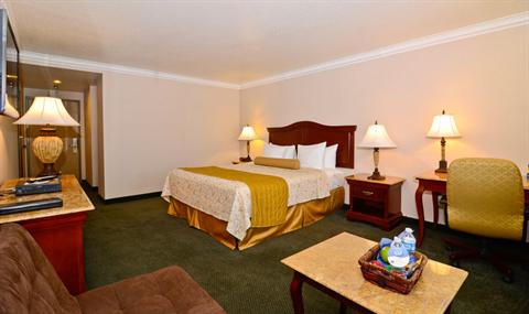 фото отеля BEST WESTERN Newport Mesa Inn