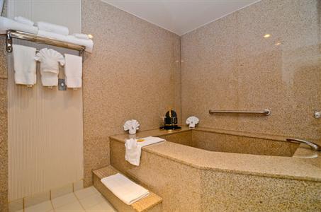 фото отеля BEST WESTERN Newport Mesa Inn
