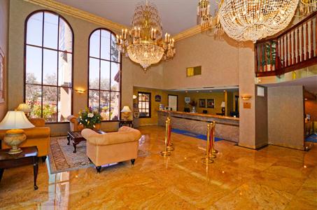 фото отеля BEST WESTERN Newport Mesa Inn