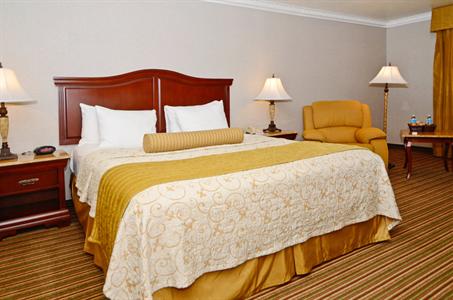 фото отеля BEST WESTERN Newport Mesa Inn