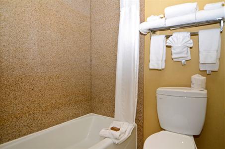 фото отеля BEST WESTERN Newport Mesa Inn