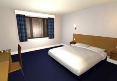 фото отеля Travelodge Merthyr Tydfil