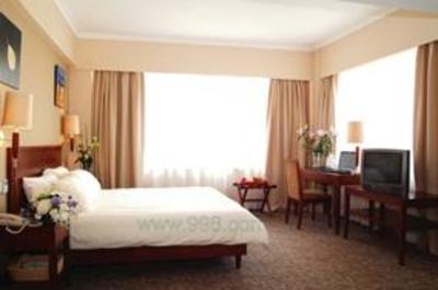фото отеля GreenTree Inn Airport Road Express Hotel