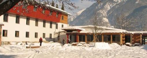 фото отеля Hotel Jugendherberge Garmisch-Partenkirchen