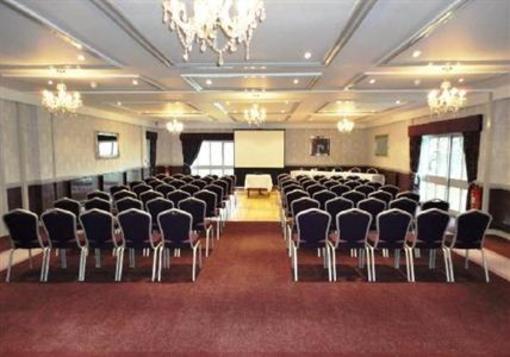 фото отеля Maesmawr Hall Hotel Caersws