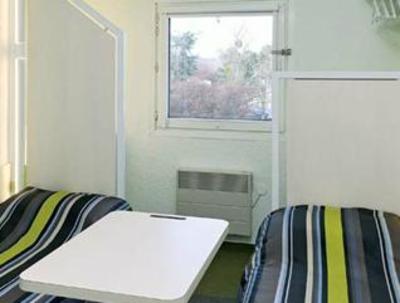 фото отеля hotelF1 Niort St Maixent